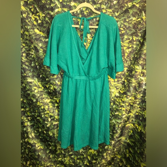 VENUS Teal Green V-Neck Waffle print Dress NWOT S Coverup - Picture 10 of 16
